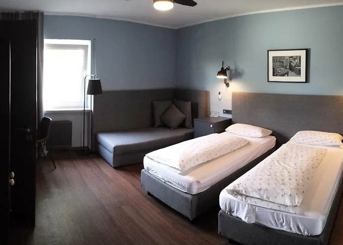 Hotel Henry