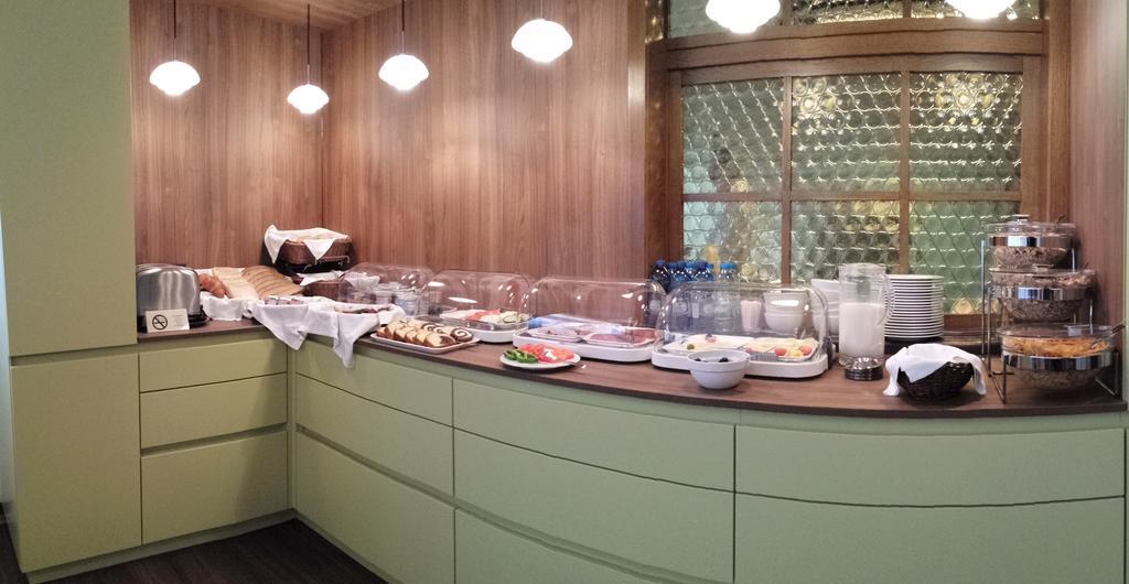 Henry Hotel 3*